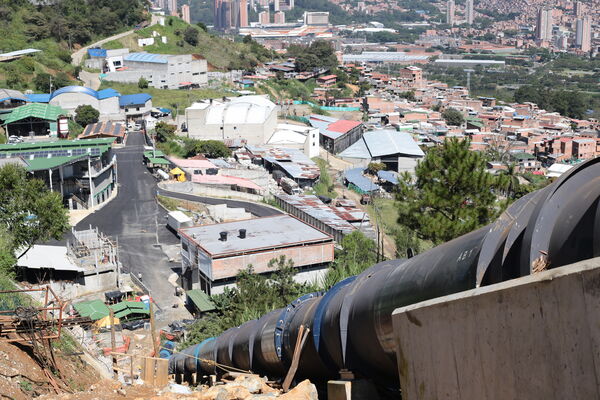 Obras realizadas proyecto Manantiales
Obras realizadas proyecto Manantiales.
Fecha: 8 Agosto 2022.
Para descargar esta fotografía en alta resolución, haga clic sobre la imagen hasta que la misma se despliegue en la pantalla completa; luego dé clic derecho y elija la opción "guardar imagen como". 
En caso de publicación por cualquier medio, solicitamos acompañarla del crédito: "Foto EPM"
Palabras clave: Obras realizadas proyecto Manantiales