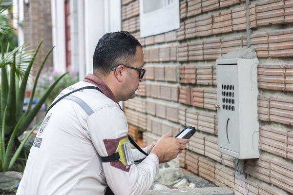 Lectores Contadores
Lectores de Contadores 
Fecha: 21 Diciembre 2021.
Para descargar esta fotografía en alta resolución, haga clic sobre la imagen hasta que la misma se despliegue en la pantalla completa; luego dé clic derecho y elija la opción "guardar imagen como". 
En caso de publicación por cualquier medio, solicitamos acompañarla del crédito: "Foto EPM" 
Palabras clave: Lectores Contadores