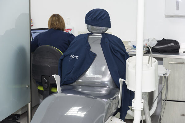 Servicio Médico EPM Hospital Pablo Tobón Uribe
Servicio Médico EPM Hospital Pablo Tobón Uribe
Fecha: 20 Diciembre 2021.
Para descargar esta fotografía en alta resolución, haga clic sobre la imagen hasta que la misma se despliegue en la pantalla completa; luego dé clic derecho y elija la opción "guardar imagen como". 
En caso de publicación por cualquier medio, solicitamos acompañarla del crédito: "Foto EPM" 
Palabras clave: Servicio Médico EPM Hospital Pablo Tobón Uribe