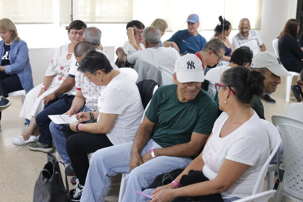 Clausura Programa Vital 
Fecha: 16 Sept 2022. 
Para descargar esta fotografía en alta resolución, haga clic sobre la imagen hasta que la misma se despliegue en la pantalla completa; luego dé clic derecho y elija la opción "guardar imagen como". 
En caso de publicación por cualquier medio, solicitamos acompañarla del crédito: "Foto EPM"
