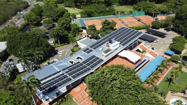 Solución solar Transmateriales,Tennis Golf Club, Centro Comercial El Puente
Solución solar Transmateriales,Tennis Golf Club, Centro Comercial El Puente
Fecha: 03 Agosto 2023 
Para descargar esta fotografía en alta resolución, haga clic sobre la imagen hasta que la misma se despliegue en la pantalla completa; luego dé clic derecho y elija la opción "guardar imagen como".
En caso de publicación por cualquier medio, solicitamos acompañarla del crédito: "Foto EPM"
Palabras clave: Solución solar Transmateriales Tennis Golf Club Centro Comercial El Puente