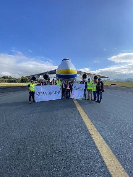 A bordo de avión Antonov llegó compuerta para Hidroituango
A bordo de avión Antonov llegó compuerta para Hidroituango
Fecha: 27 Jun 2023 
Para descargar esta fotografía en alta resolución, haga clic sobre la imagen hasta que la misma se despliegue en la pantalla completa; luego dé clic derecho y elija la opción "guardar imagen como". 
En caso de publicación por cualquier medio, solicitamos acompañarla del crédito: "Foto EPM"

