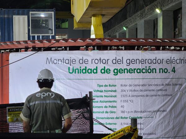 Instalación rotor unidad 4
Fecha: 30 Jun 2023
Para descargar esta fotografía en alta resolución, haga clic sobre la imagen hasta que la misma se despliegue en la pantalla completa; luego dé clic derecho y elija la opción "guardar imagen como".
En caso de publicación por cualquier medio, solicitamos acompañarla del crédito: "Foto EPM"

