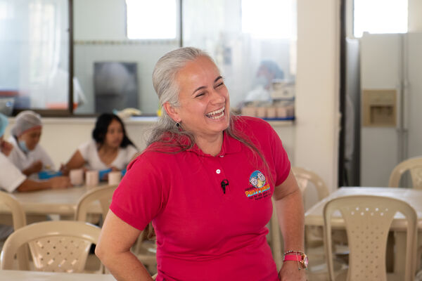 Visita cliente 1400000 Fundacion pan  paraiso
Visita cliente 1400000 Fundación Pan y Paraíso
Fecha: 8 de Noviembre 2023.
Para descargar esta fotografía en alta resolución, haga clic sobre la imagen hasta que la misma se despliegue en la pantalla completa; luego dé clic derecho y elija la opción "guardar imagen como". 
En caso de publicación por cualquier medio, solicitamos acompañarla del crédito: "Foto EPM" 

Palabras clave: Visita cliente 1400000 Fundacion pan  paraiso