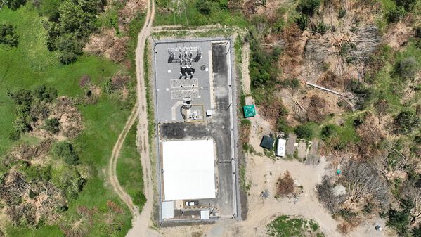 Parque Solar Tepuy avance obras 53 %
Parque Solar Tepuy avance obras 53 %
fecha: 2 de novienbre 2023 
Para descargar esta fotografía en alta resolución, haga clic sobre la imagen hasta que la misma se despliegue en la pantalla completa; luego dé clic derecho y elija la opción "guardar imagen como". 
En caso de publicación por cualquier medio, solicitamos acompañarla del crédito: "Foto EPM" 
Palabras clave: Parque Solar Tepuy avance obras 53 %