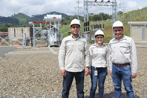 Proyectos TyD Suroeste  2023
Proyectos TyD en el Suroeste - 2023
Fecha: 8 Noviembre 2023 
Para descargar esta fotografía en alta resolución, haga clic sobre la imagen hasta que la misma se despliegue en la pantalla completa; luego dé clic derecho y elija la opción "guardar imagen como". 
En caso de publicación por cualquier medio, solicitamos acompañarla del crédito: "Foto EPM"
Palabras clave: Proyectos TyD Suroeste  2023