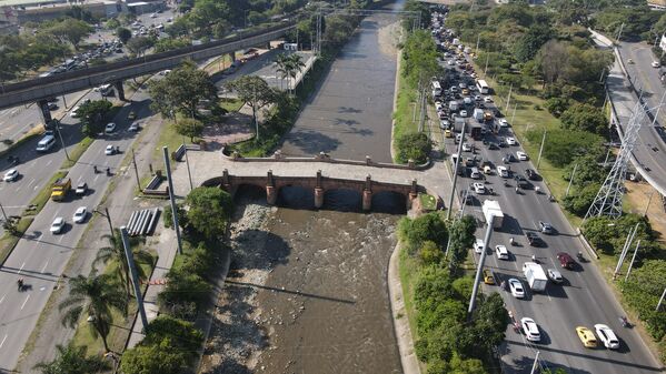 Palabras clave: Río Medellín  Río Aburrá  Medellín  Saneamiento Valle de Aburrá  Saneamiento río Medellín