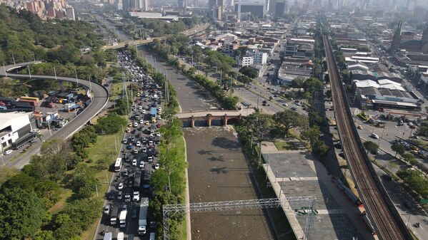 Palabras clave: Río Medellín  Río Aburrá  Medellín  Saneamiento Valle de Aburrá  Saneamiento río Medellín