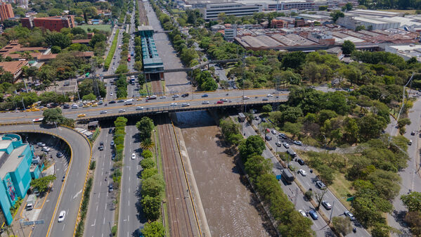 Palabras clave: Río Medellín  Río Aburrá Medellín  Saneamiento Valle de Aburrá  Saneamiento río Medellín