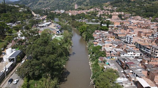 Palabras clave: Río Medellín  Río Aburrá  Medellín  Saneamiento Valle de Aburrá  Saneamiento río Medellín