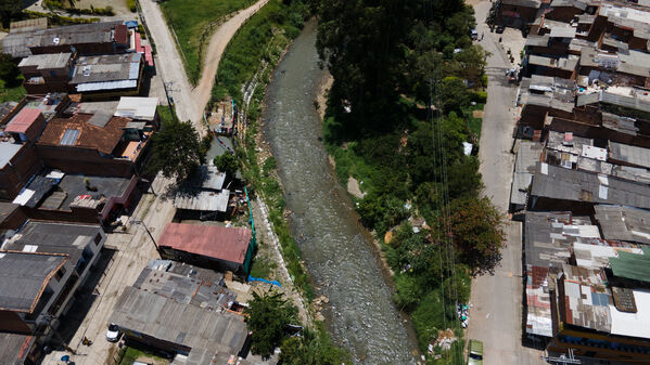 Palabras clave: Río Medellín  Río Aburrá Medellín  Saneamiento Valle de Aburrá  Saneamiento río Medellín