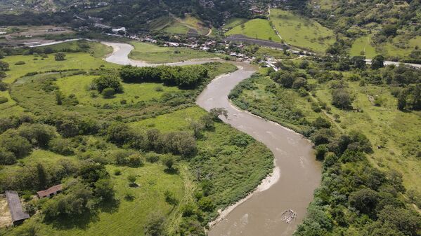 Palabras clave: Río Medellín  Río Aburrá  Medellín  Saneamiento Valle de Aburrá  Saneamiento río Medellín