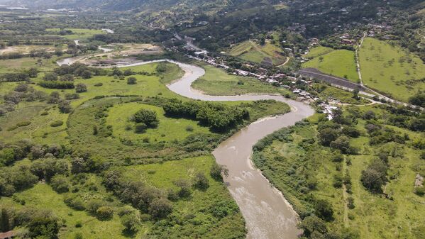 Palabras clave: Río Medellín  Río Aburrá  Medellín  Saneamiento Valle de Aburrá  Saneamiento río Medellín