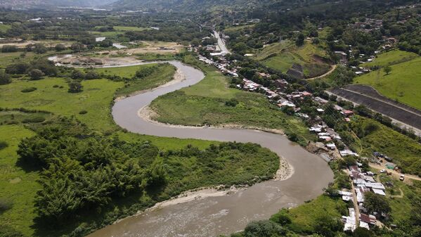 Palabras clave: Río Medellín  Río Aburrá  Medellín  Saneamiento Valle de Aburrá  Saneamiento río Medellín