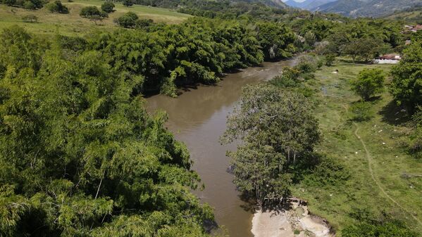Palabras clave: Río Medellín  Río Aburrá  Medellín  Saneamiento Valle de Aburrá  Saneamiento río Medellín