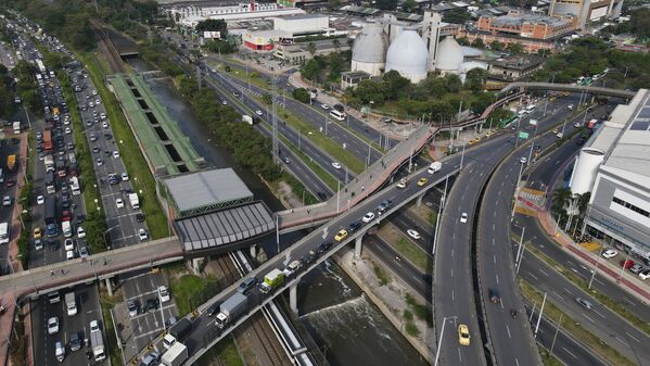 Palabras clave: Río Medellín  Río Aburrá Medellín  Saneamiento Valle de Aburrá  Saneamiento río Medellín