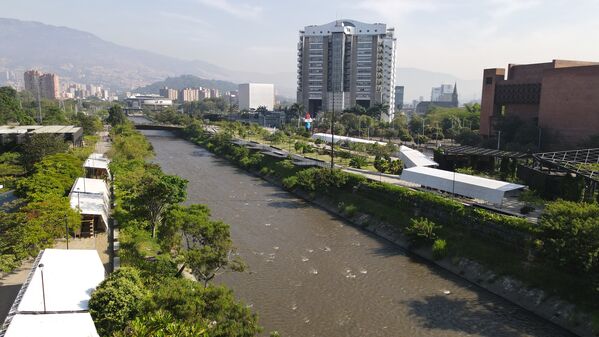 Palabras clave: Río Medellín  Río Aburrá  Medellín  Saneamiento Valle de Aburrá  Saneamiento río Medellín