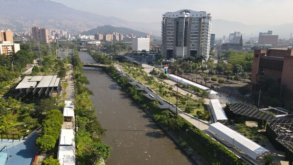 Palabras clave: Río Medellín  Río Aburrá  Medellín  Saneamiento Valle de Aburrá  Saneamiento río Medellín