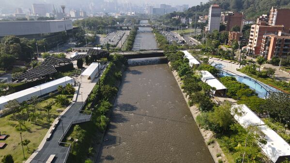 Palabras clave: Río Medellín  Río Aburrá  Medellín  Saneamiento Valle de Aburrá  Saneamiento río Medellín