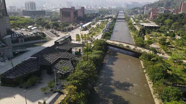 Palabras clave: Río Medellín  Río Aburrá  Medellín  Saneamiento Valle de Aburrá  Saneamiento río Medellín