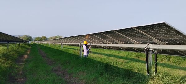  Parque solar Tepuy EPM
 Parque solar Tepuy EPM
Fecha: 27 de febrero de 2024
Para descargar esta fotografía en alta resolución, haga clic sobre la imagen hasta que la misma se despliegue en la pantalla completa; luego dé clic derecho y elija la opción "guardar imagen como". 
En caso de publicación por cualquier medio, solicitamos acompañarla del crédito: "Foto EPM"
Palabras clave: Parque solar Tepuy EPM