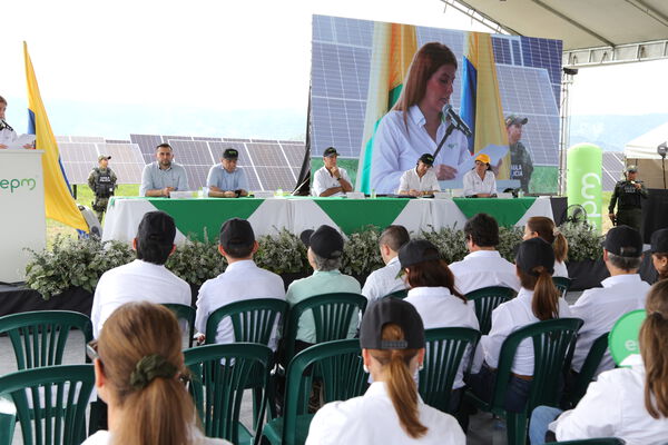 Parque solar fotovoltaico Tepuy
Parque solar fotovoltaico Tepuy
Fecha: 13, 14 Junio 2024
Para descargar esta fotografía en alta resolución, haga clic sobre la imagen hasta que la misma se despliegue en la pantalla completa; luego dé clic derecho y elija la opción "guardar imagen como". 
En caso de publicación por cualquier medio, solicitamos acompañarla del crédito: "Foto EPM"
Palabras clave: Parque solar fotovoltaico Tepuy