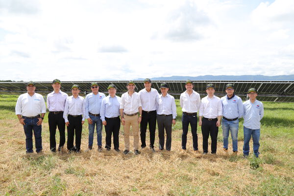 Parque solar fotovoltaico Tepuy
Parque solar fotovoltaico Tepuy
Fecha: 13, 14 Junio 2024
Para descargar esta fotografía en alta resolución, haga clic sobre la imagen hasta que la misma se despliegue en la pantalla completa; luego dé clic derecho y elija la opción "guardar imagen como". 
En caso de publicación por cualquier medio, solicitamos acompañarla del crédito: "Foto EPM"
Palabras clave: Parque solar fotovoltaico Tepuy