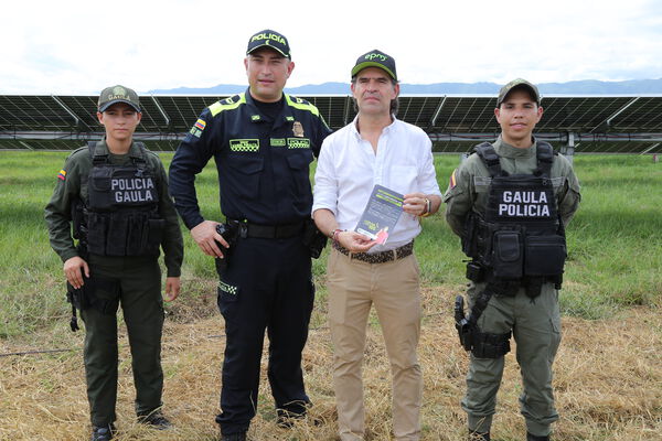 Parque solar fotovoltaico Tepuy
Parque solar fotovoltaico Tepuy
Fecha: 13, 14 Junio 2024
Para descargar esta fotografía en alta resolución, haga clic sobre la imagen hasta que la misma se despliegue en la pantalla completa; luego dé clic derecho y elija la opción "guardar imagen como". 
En caso de publicación por cualquier medio, solicitamos acompañarla del crédito: "Foto EPM"
Palabras clave: Parque solar fotovoltaico Tepuy