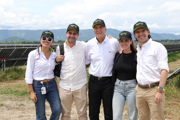Parque solar fotovoltaico Tepuy
Parque solar fotovoltaico Tepuy
Fecha: 13, 14 Junio 2024
Para descargar esta fotografía en alta resolución, haga clic sobre la imagen hasta que la misma se despliegue en la pantalla completa; luego dé clic derecho y elija la opción "guardar imagen como". 
En caso de publicación por cualquier medio, solicitamos acompañarla del crédito: "Foto EPM"
Palabras clave: Parque solar fotovoltaico Tepuy