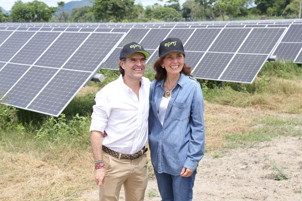 Parque solar fotovoltaico Tepuy
Parque solar fotovoltaico Tepuy
Fecha: 13, 14 Junio 2024
Para descargar esta fotografía en alta resolución, haga clic sobre la imagen hasta que la misma se despliegue en la pantalla completa; luego dé clic derecho y elija la opción "guardar imagen como". 
En caso de publicación por cualquier medio, solicitamos acompañarla del crédito: "Foto EPM"
Palabras clave: Parque solar fotovoltaico Tepuy