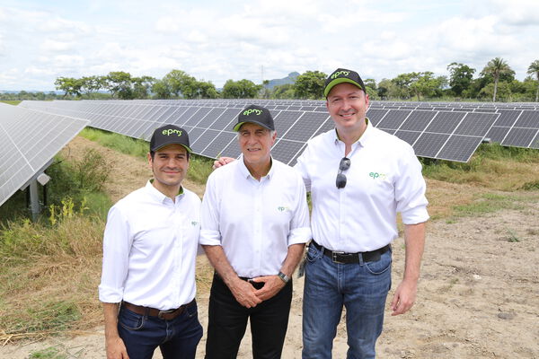Parque solar fotovoltaico Tepuy
Parque solar fotovoltaico Tepuy
Fecha: 13, 14 Junio 2024
Para descargar esta fotografía en alta resolución, haga clic sobre la imagen hasta que la misma se despliegue en la pantalla completa; luego dé clic derecho y elija la opción "guardar imagen como". 
En caso de publicación por cualquier medio, solicitamos acompañarla del crédito: "Foto EPM"
Palabras clave: Parque solar fotovoltaico Tepuy