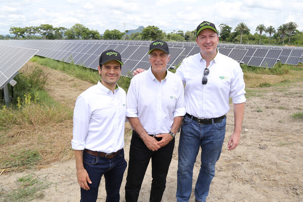 Parque solar fotovoltaico Tepuy
Parque solar fotovoltaico Tepuy
Fecha: 13, 14 Junio 2024
Para descargar esta fotografía en alta resolución, haga clic sobre la imagen hasta que la misma se despliegue en la pantalla completa; luego dé clic derecho y elija la opción "guardar imagen como". 
En caso de publicación por cualquier medio, solicitamos acompañarla del crédito: "Foto EPM"
Palabras clave: Parque solar fotovoltaico Tepuy