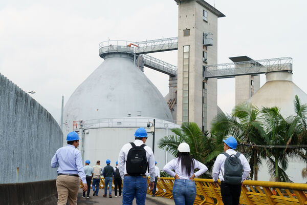 Fecha: 17 de mayo de 2024
Para descargar esta fotografía en alta resolución, haga clic sobre la imagen hasta que la misma se despliegue en la pantalla completa; luego dé clic derecho y elija la opción "guardar imagen como". 
En caso de publicación por cualquier medio, solicitamos acompañarla del crédito: "Foto EPM"
Palabras clave: Negocio gas;Gas;Energía Renovable;Innovación;Biogas;Biometano;Transición Energética;Economía Circular