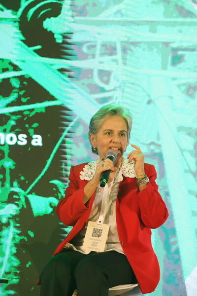 Foro EPM Dinamizando la Economía de la Región 
Foro EPM Dinamizando la Economía de la Región 
Fecha: 2 Octubre 2024
Para descargar esta fotografía en alta resolución, haga clic sobre la imagen hasta que la misma se despliegue en la pantalla completa; luego dé clic derecho y elija la opción "guardar imagen como". 
En caso de publicación por cualquier medio, solicitamos acompañarla del crédito: "Foto EPM"
Palabras clave: Foro EPM Dinamizando Economía Región
