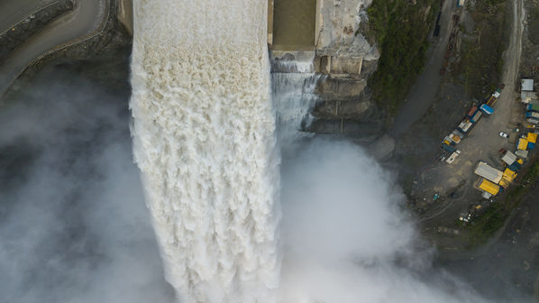 Presa - Vertedero Hidroituango
Presa - Vertedero Hidroituango
Abril 11 y 12 2019 PRESA VERTEDERO
Para descargar esta fotografía en alta resolución, haga clic sobre la imagen hasta que la misma se despliegue en la pantalla completa; luego dé clic derecho y elija la opción "guardar imagen como". 
En caso de publicación por cualquier medio, solicitamos acompañarla del crédito: "Foto EPM"
Palabras clave: Presa - Vertedero Hidroituango