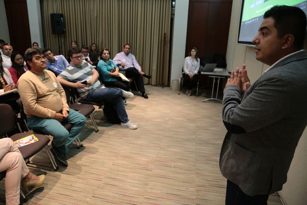 Encuentro de Proveedores y contratistas 2018.
Encuentro de Proveedores y contratistas 2018.
Fecha: 13 Abril 2018
Para descargar esta fotografía en alta resolución, haga clic sobre la imagen hasta que la misma se despliegue en la pantalla completa; luego dé clic derecho y elija la opción "guardar imagen como". 
En caso de publicación por cualquier medio, solicitamos acompañarla del crédito: "Foto EPM"

Palabras clave: Encuentro Proveedores contratistas 2018