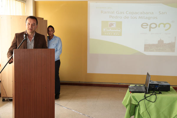 Evento del Gas en Colanta – San Pedro
Evento del Gas en Colanta – San Pedro
Fecha: Abril 14 de 2015
Para descargar esta fotografía en alta resolución, haga clic sobre la imagen hasta que la misma se despliegue en la pantalla completa; luego dé clic derecho y elija la opción "guardar imagen como". 
En caso de publicación por cualquier medio, solicitamos acompañarla del crédito: "Foto EPM"
Palabras clave: Evento Gas Colanta San Pedro