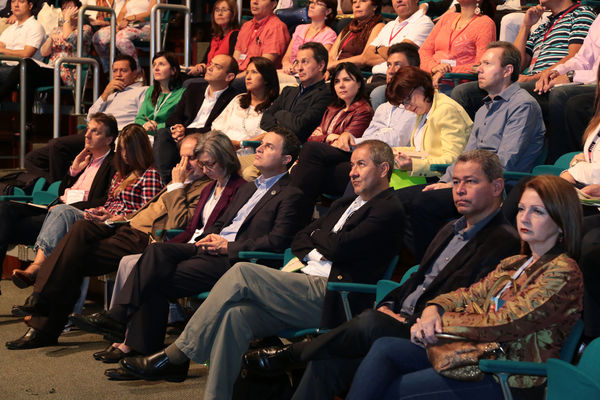 Rendición pública de cuentas 
Rendición pública de cuentas 
Fecha: Abril 24 de 2015
Para descargar esta fotografía en alta resolución, haga clic sobre la imagen hasta que la misma se despliegue en la pantalla completa; luego dé clic derecho y elija la opción "guardar imagen como". 
En caso de publicación por cualquier medio, solicitamos acompañarla del crédito: "Foto EPM"
Palabras clave: Rendición pública cuentas