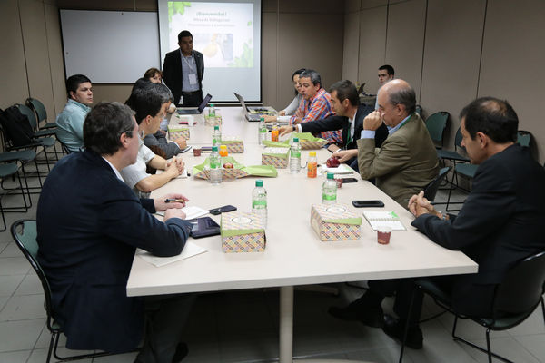Rendición pública de cuentas 
Rendición pública de cuentas 
Fecha: Abril 24 de 2015
Para descargar esta fotografía en alta resolución, haga clic sobre la imagen hasta que la misma se despliegue en la pantalla completa; luego dé clic derecho y elija la opción "guardar imagen como". 
En caso de publicación por cualquier medio, solicitamos acompañarla del crédito: "Foto EPM"
Palabras clave: Rendición pública cuentas