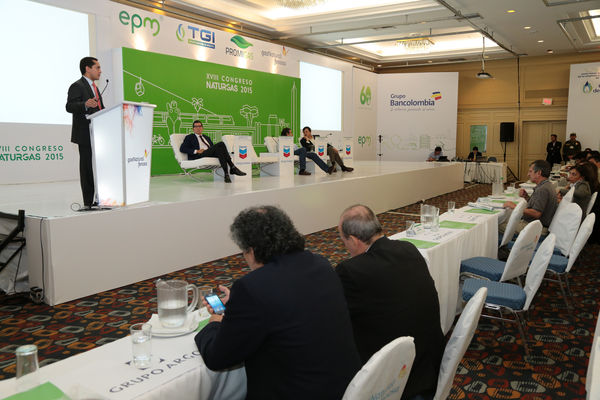 Congreso Naturgas - Recorrido   
Congreso Naturgas - Recorrido   
Fecha: Abril 29 de 2015. 
Para descargar esta fotografía en alta resolución, haga clic sobre la imagen hasta que la misma se despliegue en la pantalla completa; luego dé clic derecho y elija la opción "guardar imagen como". 
En caso de publicación por cualquier medio, solicitamos acompañarla del crédito: "Foto EPM"
Palabras clave: Congreso Naturgas Recorrido