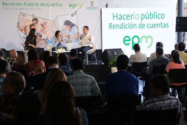 Rendición pública  de cuentas 2018.
Rendición pública  de cuentas 2018.
Fecha: 13 Abril 2018
Para descargar esta fotografía en alta resolución, haga clic sobre la imagen hasta que la misma se despliegue en la pantalla completa; luego dé clic derecho y elija la opción "guardar imagen como". 
En caso de publicación por cualquier medio, solicitamos acompañarla del crédito: "Foto EPM"

Palabras clave: Rendición pública cuentas 2018
