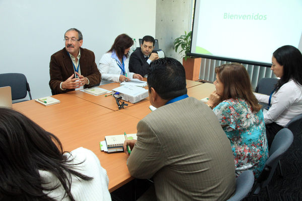 Rendición pública de cuentas
Rendición pública de cuentas
Fecha: Abril 23 de 2013 
Para descargar esta fotografía en alta resolución, haga clic sobre la imagen hasta que la misma se despliegue en la pantalla completa; luego dé clic derecho y elija la opción "guardar imagen como". 
En caso de publicación por cualquier medio, solicitamos acompañarla del crédito: "Cortesía EPM".
Palabras clave: Rendición pública  cuentas