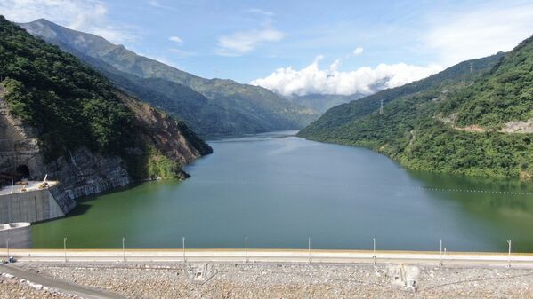 Proyecto Hidroeléctrico Ituango
Proyecto hidroeléctrico Ituango.
Fecha: 13 Agosto 2020.
Para descargar esta fotografía en alta resolución, haga clic sobre la imagen hasta que la misma se despliegue en la pantalla completa; luego dé clic derecho y elija la opción "guardar imagen como".
En caso de publicación por cualquier medio, solicitamos acompañarla del crédito: "Foto EPM"
Palabras clave: Proyecto Hidroeléctrico Ituango