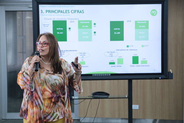 Rueda de prensa – Resultados financieros primer semestre 2019
Rueda de prensa – Resultados financieros primer semestre 2019
Fecha: Agosto 14 de 2019. 
Para descargar esta fotografía en alta resolución, haga clic sobre la imagen hasta que la misma se despliegue en la pantalla completa; luego dé clic derecho y elija la opción "guardar imagen como". 
En caso de publicación por cualquier medio, solicitamos acompañarla del crédito: "Foto EPM"
Palabras clave: Rueda de prensa – Resultados financieros primer semestre 2019