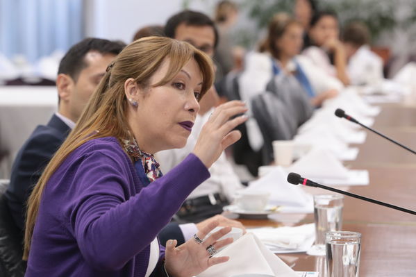 Conversatorio-Subasta de CERS
Conversatorio-Subasta de CERS
Fecha: Agosto 21 de 2019. 
Para descargar esta fotografía en alta resolución, haga clic sobre la imagen hasta que la misma se despliegue en la pantalla completa; luego dé clic derecho y elija la opción "guardar imagen como". 
En caso de publicación por cualquier medio, solicitamos acompañarla del crédito: "Foto EPM"
Palabras clave: Conversatorio-Subasta de CERS