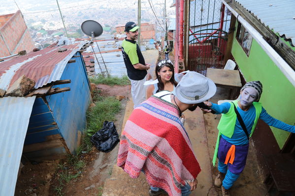 Brigada Comunitaria
Brigada Comunitaria
Fecha: Agosto 27 de 2016. Lugar: Barrio Carpinelo
Para descargar esta fotografía en alta resolución, haga clic sobre la imagen hasta que la misma se despliegue en la pantalla completa; luego dé clic derecho y elija la opción "guardar imagen como". 
En caso de publicación por cualquier medio, solicitamos acompañarla del crédito: "Foto EPM"
Palabras clave: Brigada Comunitaria