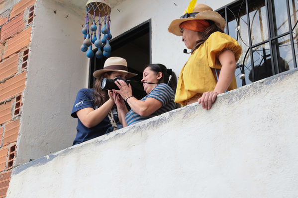 Brigada Comunitaria
Brigada Comunitaria
Fecha: Agosto 27 de 2016. Lugar: Barrio Carpinelo
Para descargar esta fotografía en alta resolución, haga clic sobre la imagen hasta que la misma se despliegue en la pantalla completa; luego dé clic derecho y elija la opción "guardar imagen como". 
En caso de publicación por cualquier medio, solicitamos acompañarla del crédito: "Foto EPM"
Palabras clave: Brigada Comunitaria