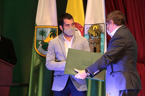 65 Años Epm Firma Convenio presidencia Innpulsa
Fecha: 6 Agosto 2020.
Para descargar esta fotografía en alta resolución, haga clic sobre la imagen hasta que la misma se despliegue en la pantalla completa; luego dé clic derecho y elija la opción "guardar imagen como". 
En caso de publicación por cualquier medio, solicitamos acompañarla del crédito: "Foto EPM
Palabras clave: 65 Años Epm Firma Convenio presidencia Innpulsa