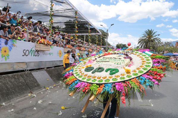 EPM en la Feria de las Flores 2016
EPM en la Feria de las Flores 2016
Fecha: Agosto 7 de 2016
Para descargar esta fotografía en alta resolución, haga clic sobre la imagen hasta que la misma se despliegue en la pantalla completa; luego dé clic derecho y elija la opción "guardar imagen como". 
En caso de publicación por cualquier medio, solicitamos acompañarla del crédito: "Foto EPM"
Palabras clave: EPM Feria Flores 2016