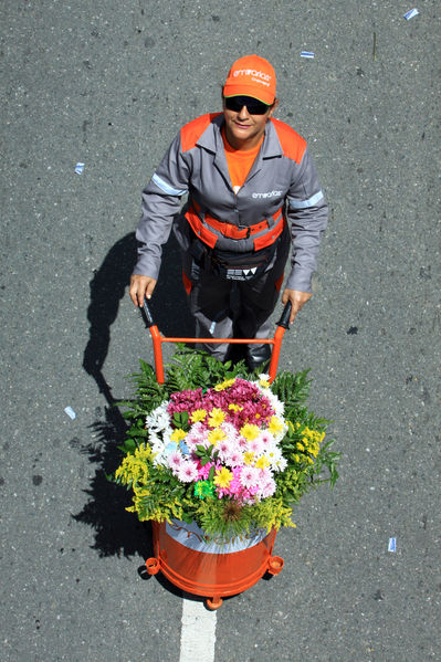 Desfile de silleteros
Desfile de silleteros
Fecha: Agosto 10 de 2014
Para descargar esta fotografía en alta resolución, haga clic sobre la imagen hasta que la misma se despliegue en la pantalla completa; luego dé clic derecho y elija la opción "guardar imagen como". 
En caso de publicación por cualquier medio, solicitamos acompañarla del crédito: "Foto EPM"
Palabras clave: Desfile silleteros